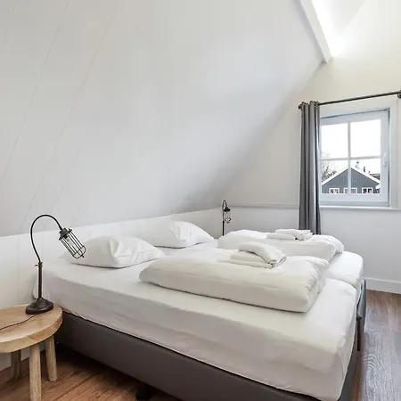 Spacious Holiday Home In The Beemster Near A Windmill Middenbeemster Exterior photo